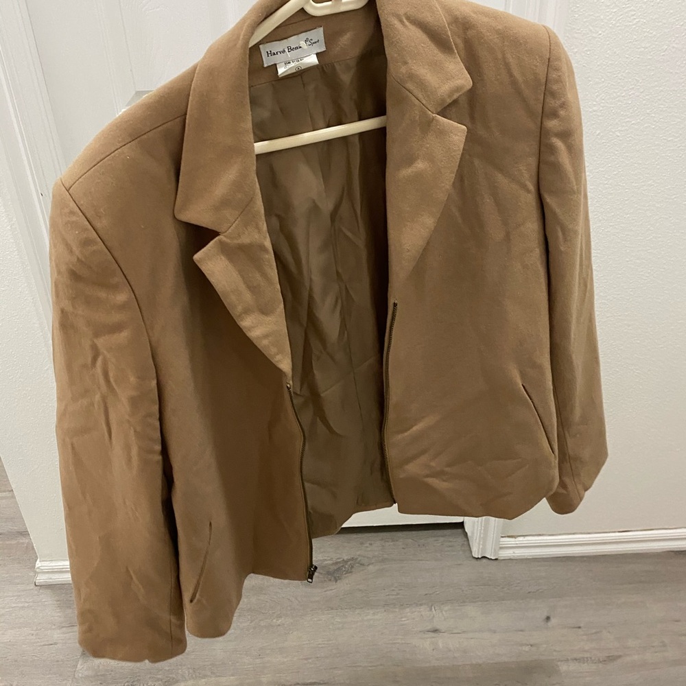 just wrinkly and a couple small flows as shown in picture